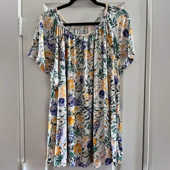 Bees and Flowers Knit Top - Picture 1 of 5